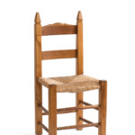 Modello finito di sedia sarda tradizionale rivisitata